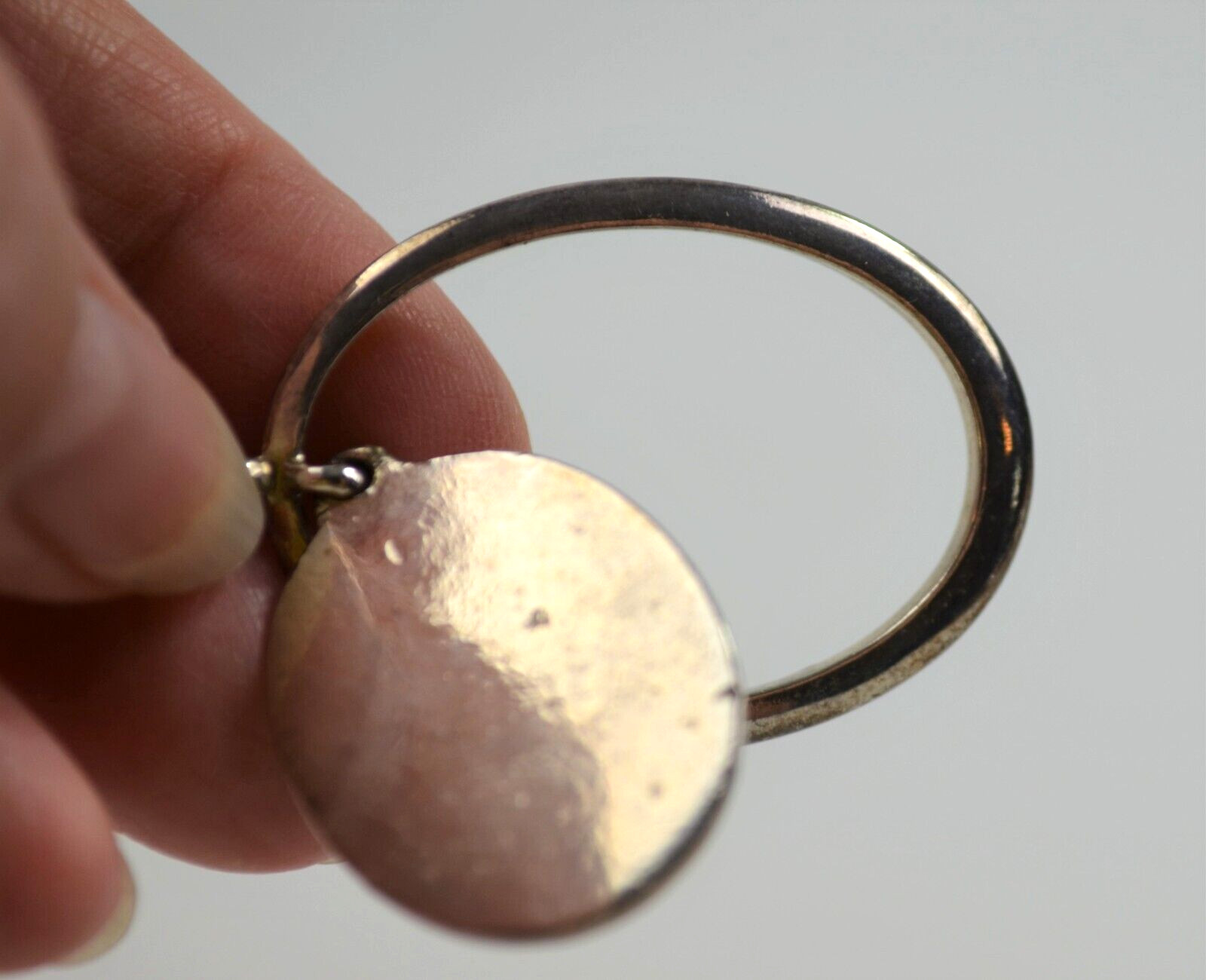 Vintage Silver Toned Metal Necklace and Oval Pendant w/ Dangling Gray Stone 12″