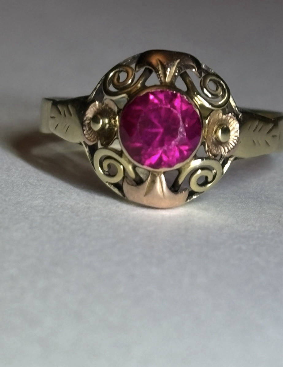Vintage 14k Gold Ruby Ring Size 7.5 Please See All Pictures & Read Description