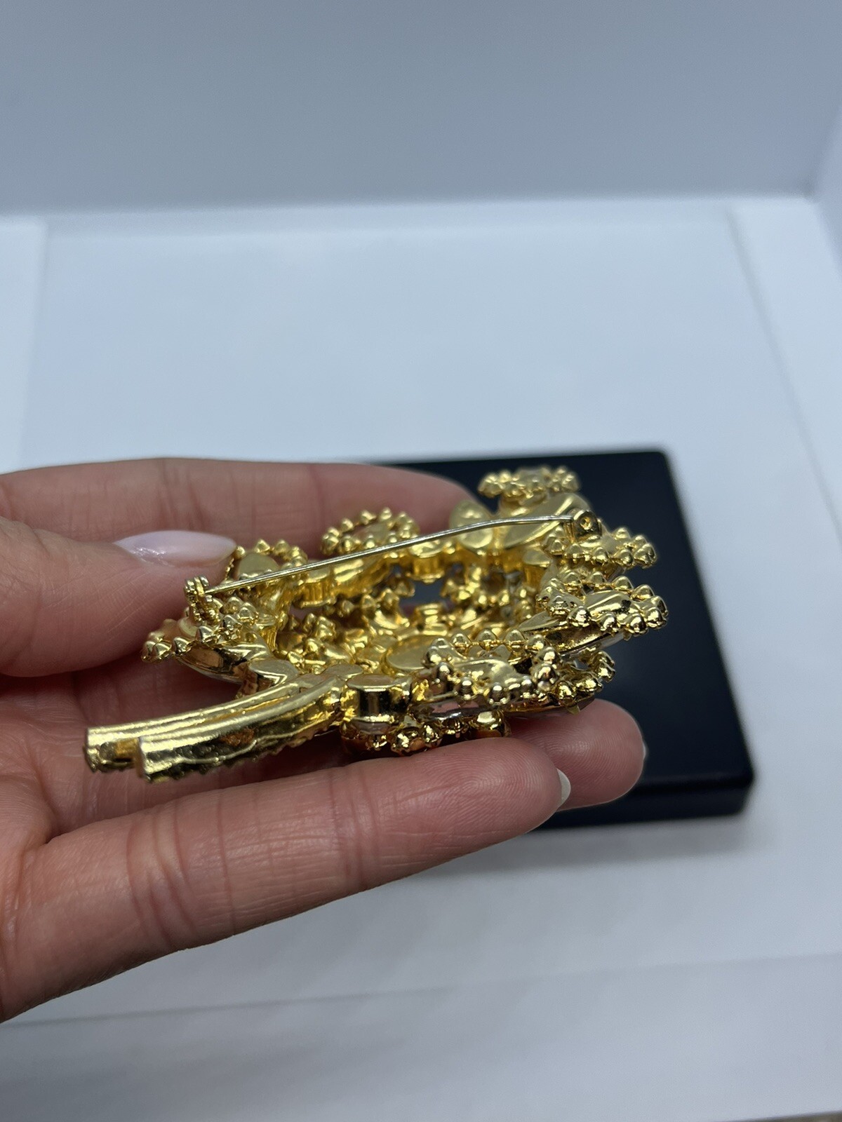 DeLizza and Elster Juliana clear & aurora borealis AB rhinestone leaf brooch pin