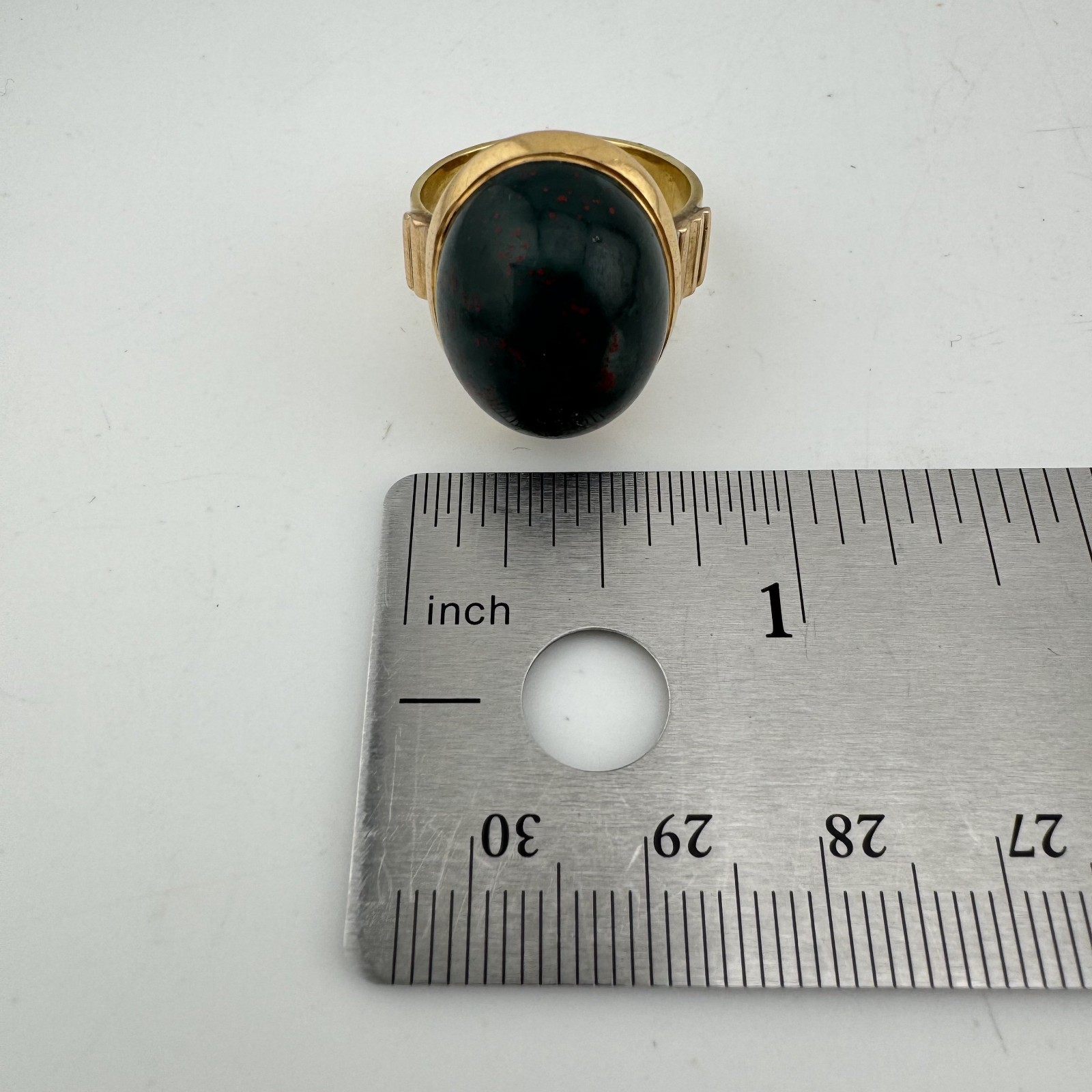 Antique Victorian 15 Karat Yellow Gold Bloodstone Cabochon Ring Size 7.75