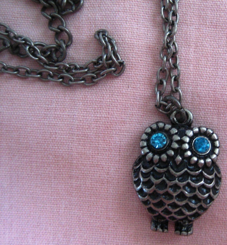 Pewter Owl Pendant with Green Eyes 3/4″ & 16″ Necklace silver tone + 3″ extender