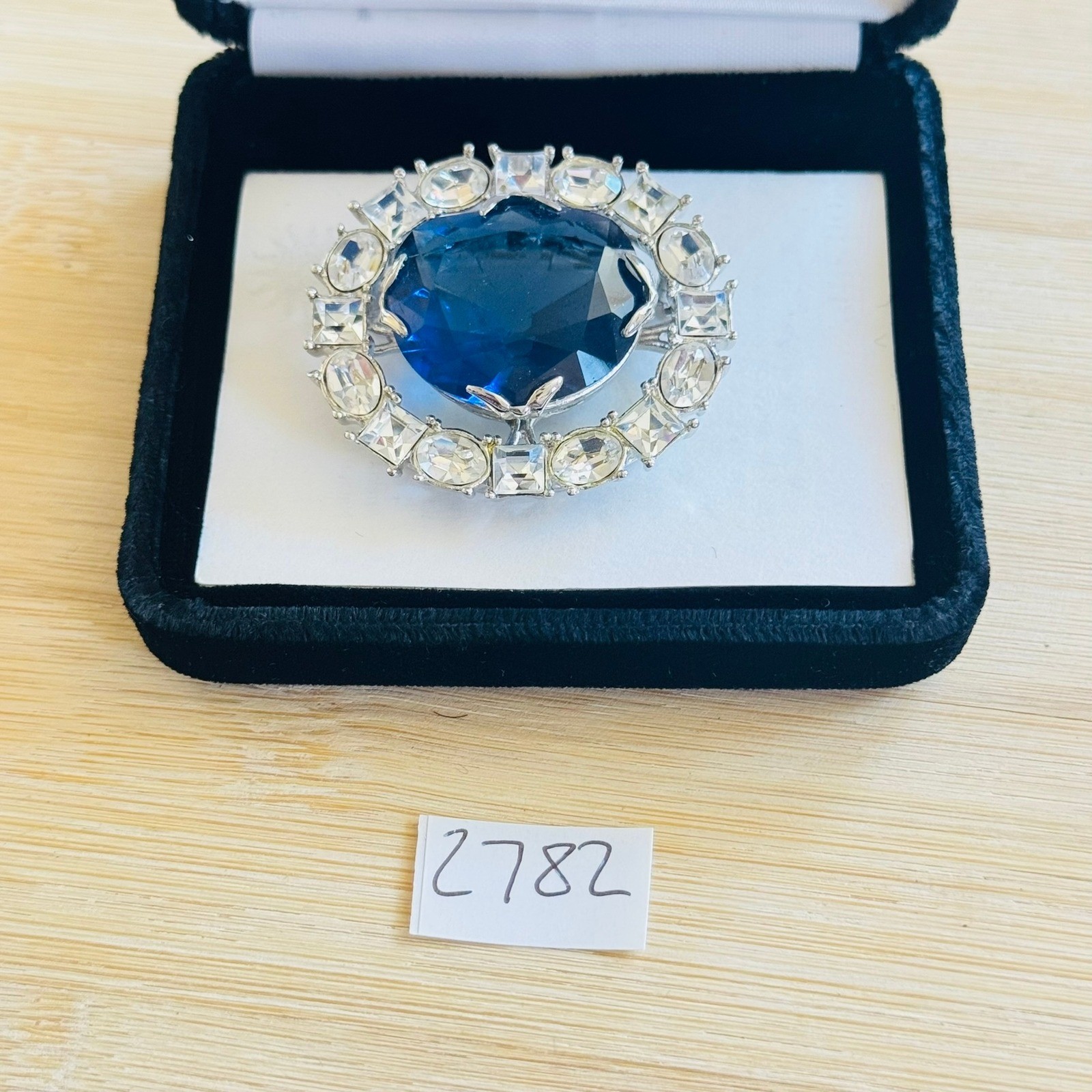 VTG Smithsonian Hope Diamond Replica Brooch Pin Pendant Glass Austrian Crystal