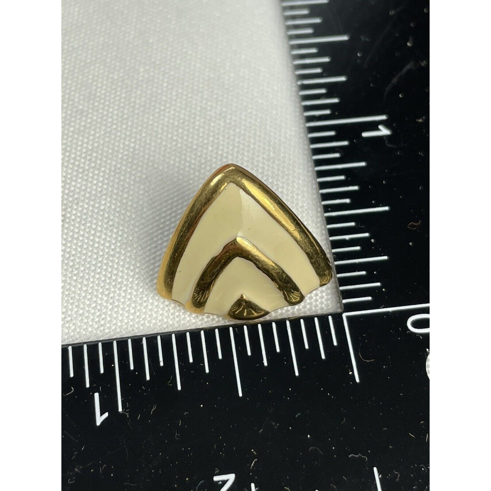 FABULOUS Off White Enamel And Gold Tone MODERNIST Triangular DESIGNER EARRINGS