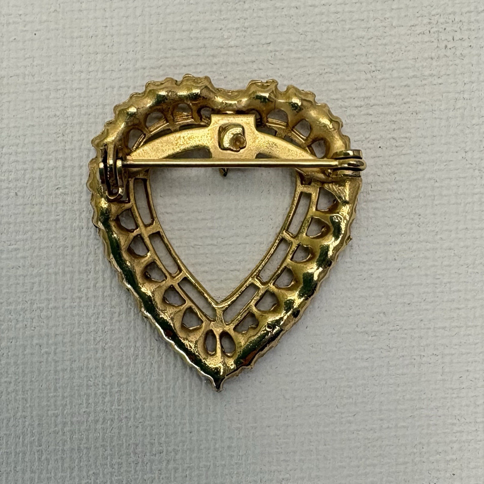Gold Tone Heart Brooch With Red And White Stones