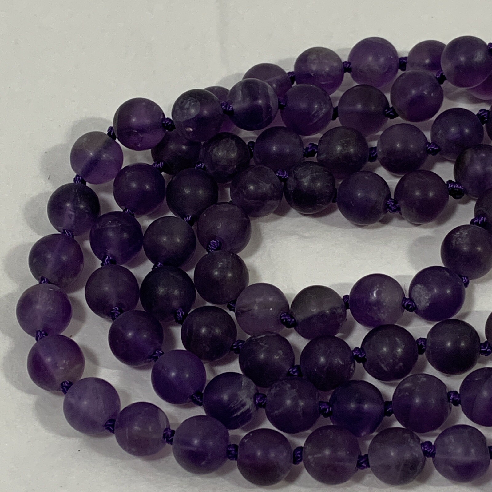 VTG Purple Amethyst Frosted Glass Bead Necklace Hand Knotted 63″ No Clasp 7mm