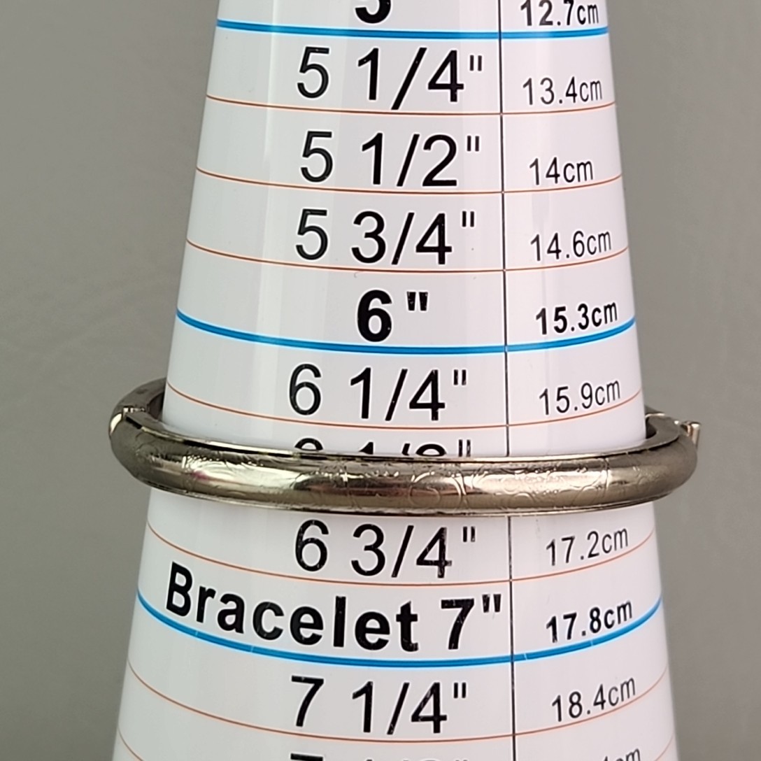 Vintage Etched Hinged Bangle Bracelet 5mm Silver Tone 6.25″