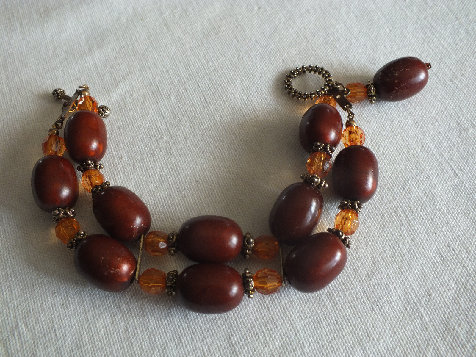 Beautiful Clasp Bracelet Gold Tone Redish Brown Dble Strand Dangling Bead NICE