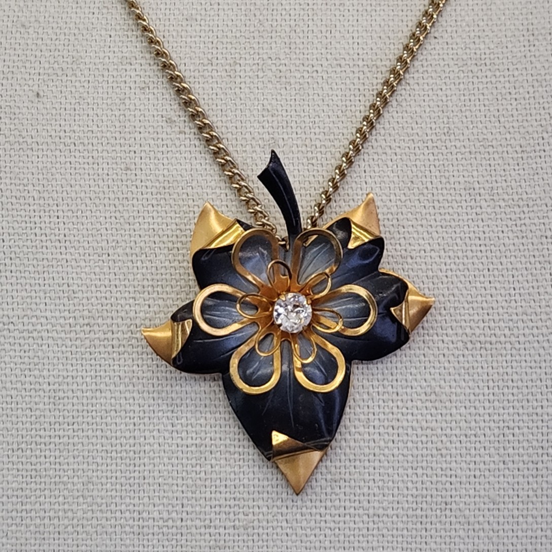 Vintage Leaf Necklace Layered Enamel Rhinestone Gold Tone 23.5″