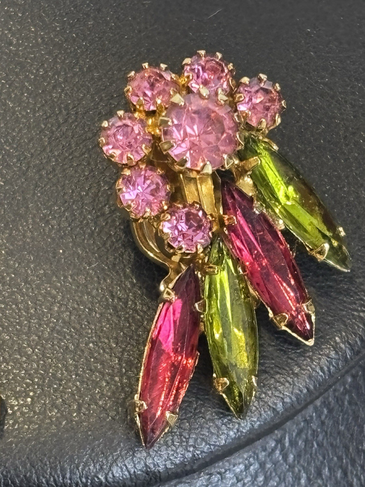 Vintage Fuchsia Chartreuse Rhinestone Waterfall Brooch Earrings Demi Parure Set
