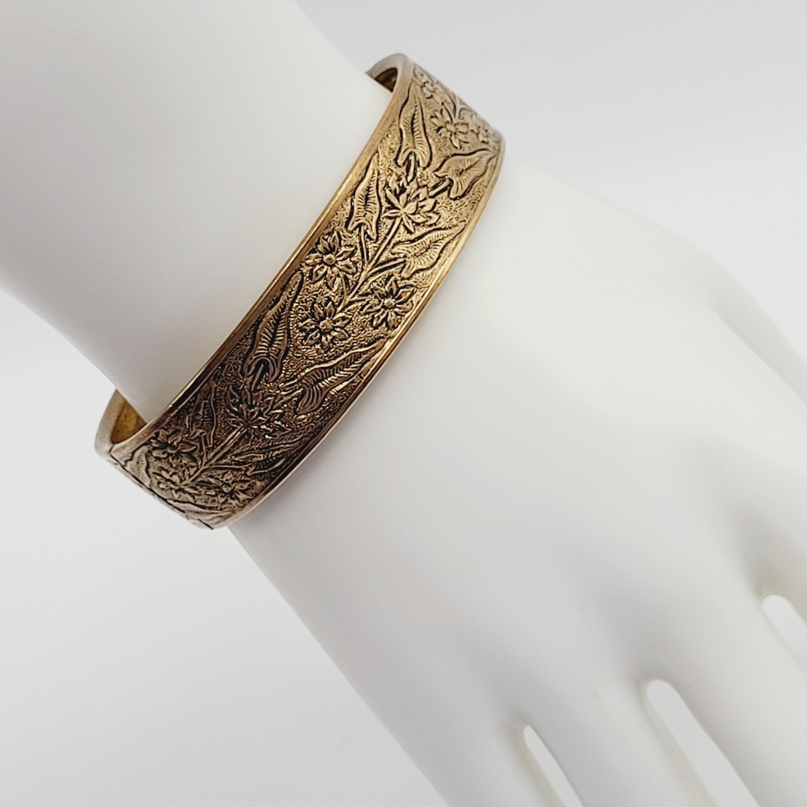 Victorian Style Brass Hinged Floral Embossed Gold Tone Metal Bangle Bracelet