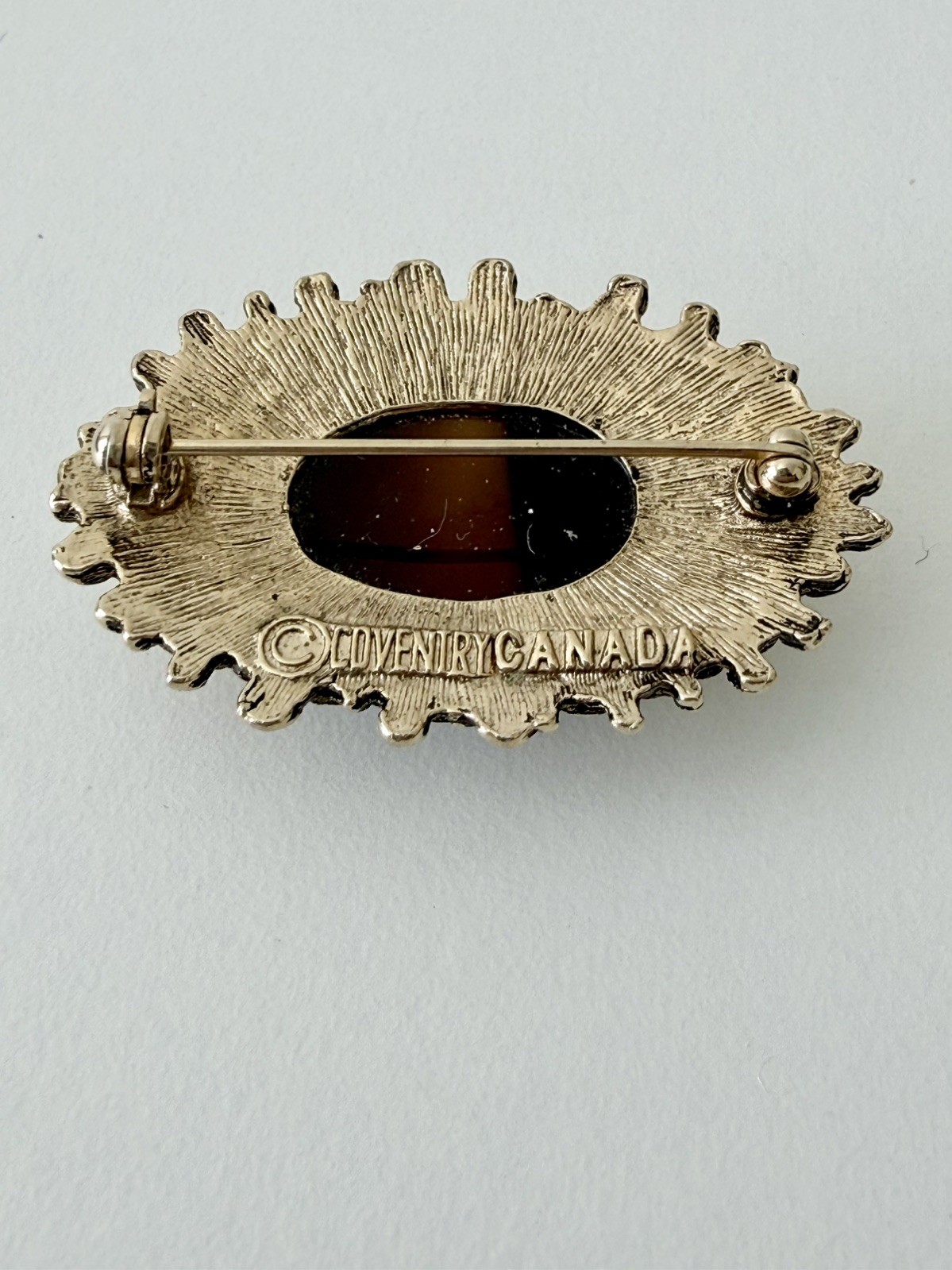 Vintage 1971 Sarah Coventry Canada “Amber Glo” Brutalist Brooch