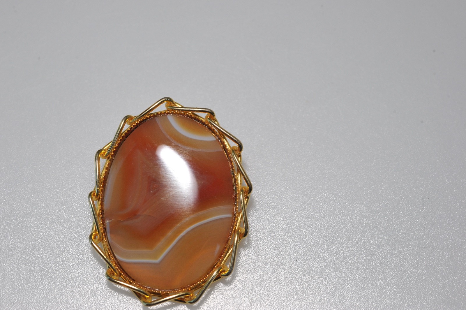 Brooch Pendant gold tone cabochon banded agate oval HL58