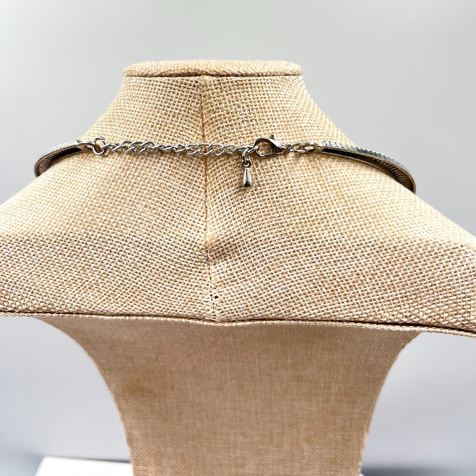 VTG Western Silver Tone Faux Turquoise Teardrop Filigree Collar Choker Necklace