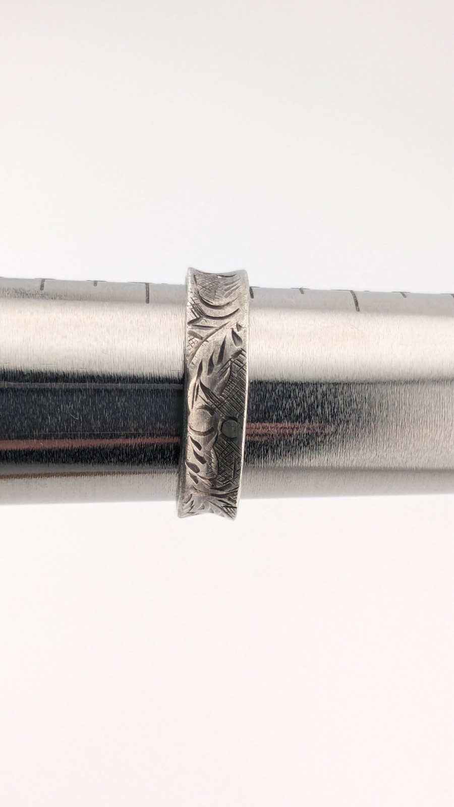 Vintage Sterling Silver Ring Etched Unique Nature Leaf Flanged Edges Size 6.75