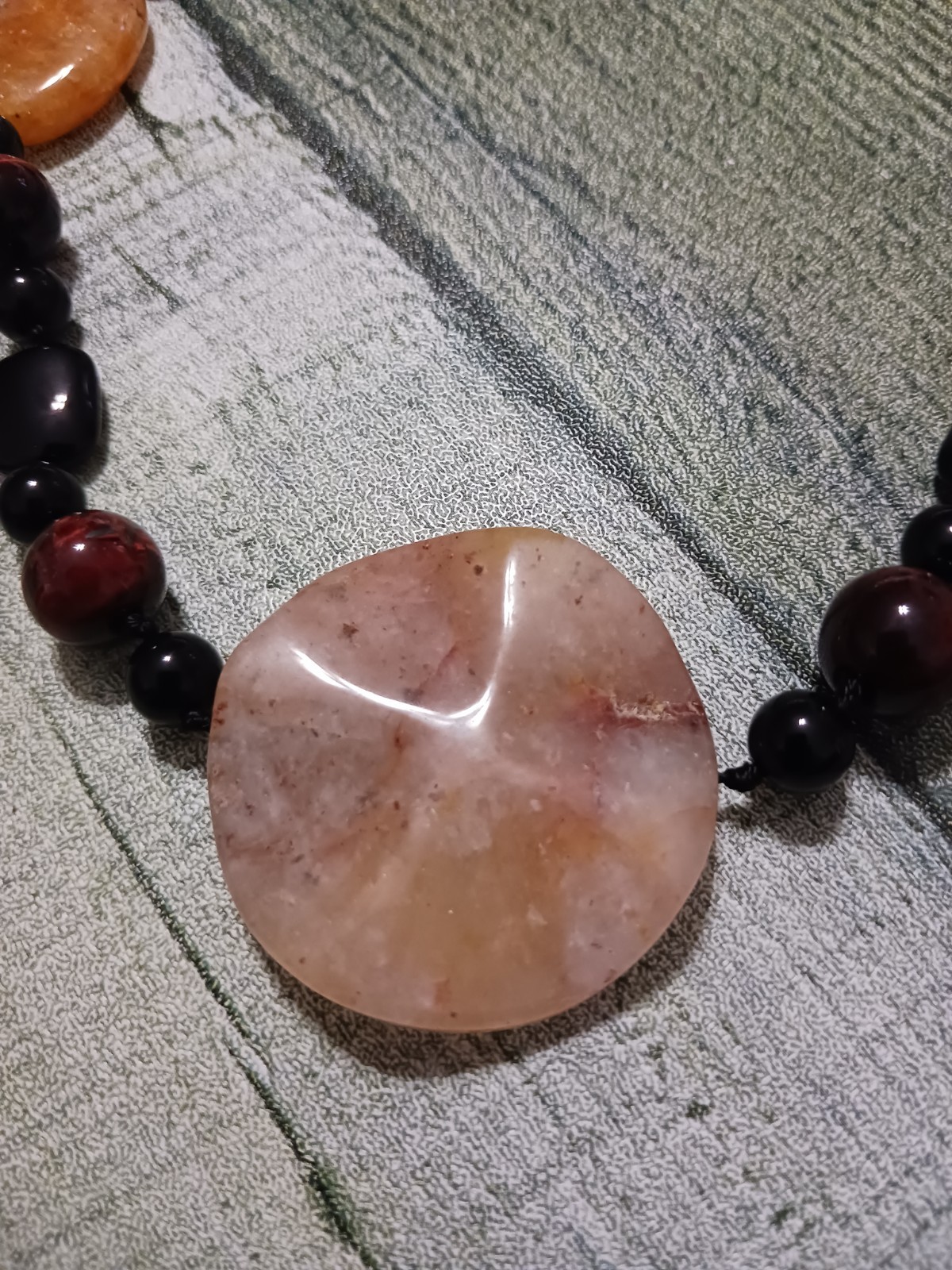 VINTAGE Natural Yellow Jade Black Onyx Tigers Eye Gemstones 18k White Gold ✨️