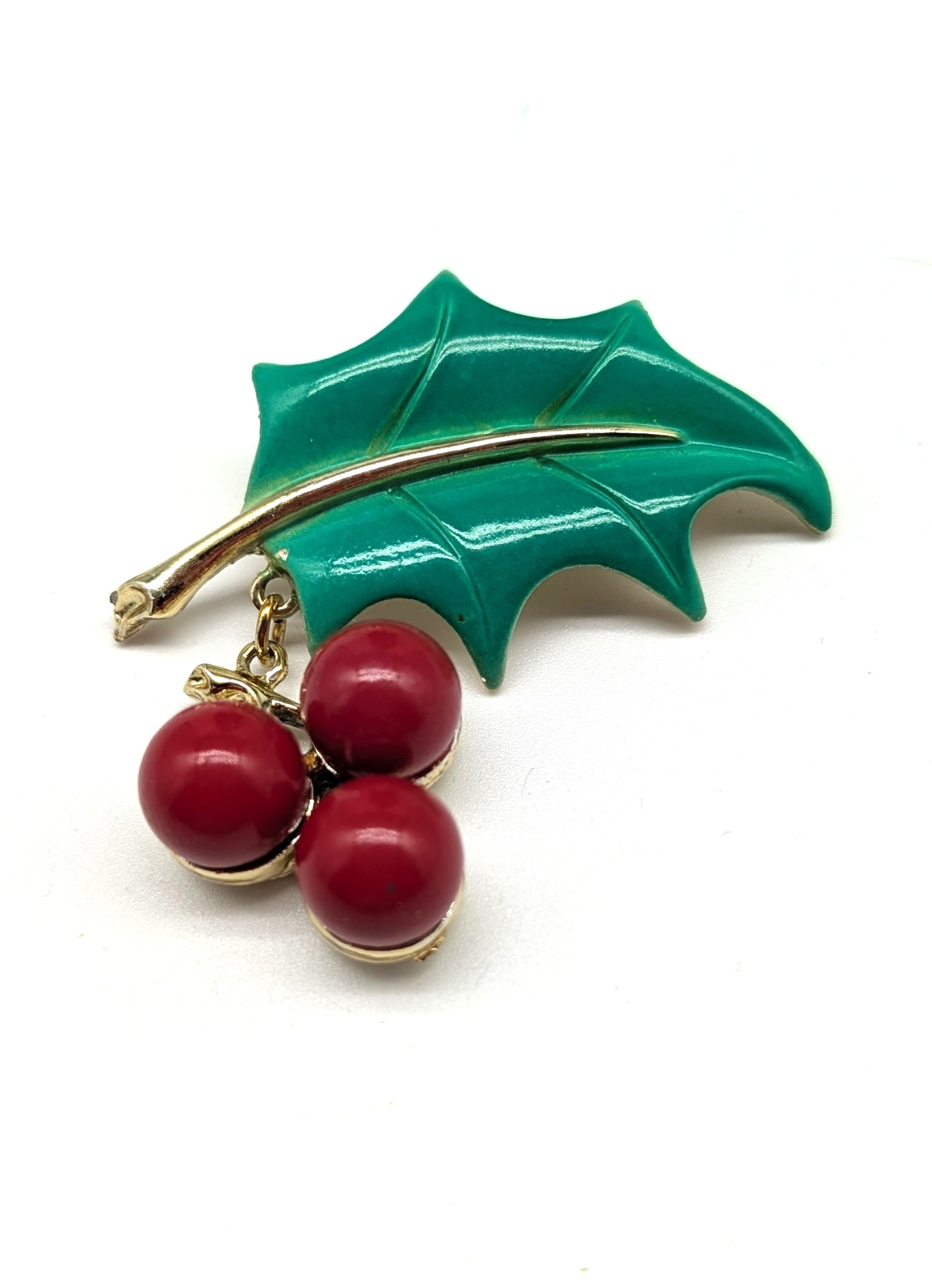 Vintage GT Green Enamel Holly Leaf w/ Dangling Red Lucite Berries Christmas Pin
