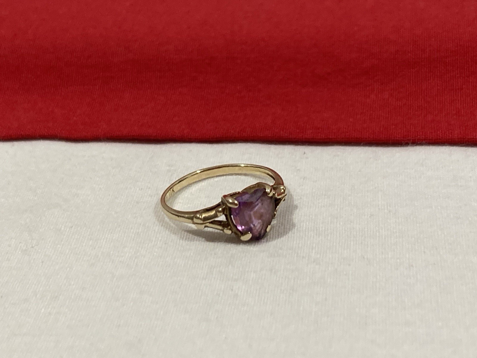 Vintage ROMANY 10k Solid Yellow Gold Heart Shape Amethyst Stone Ring SIZE 4.25
