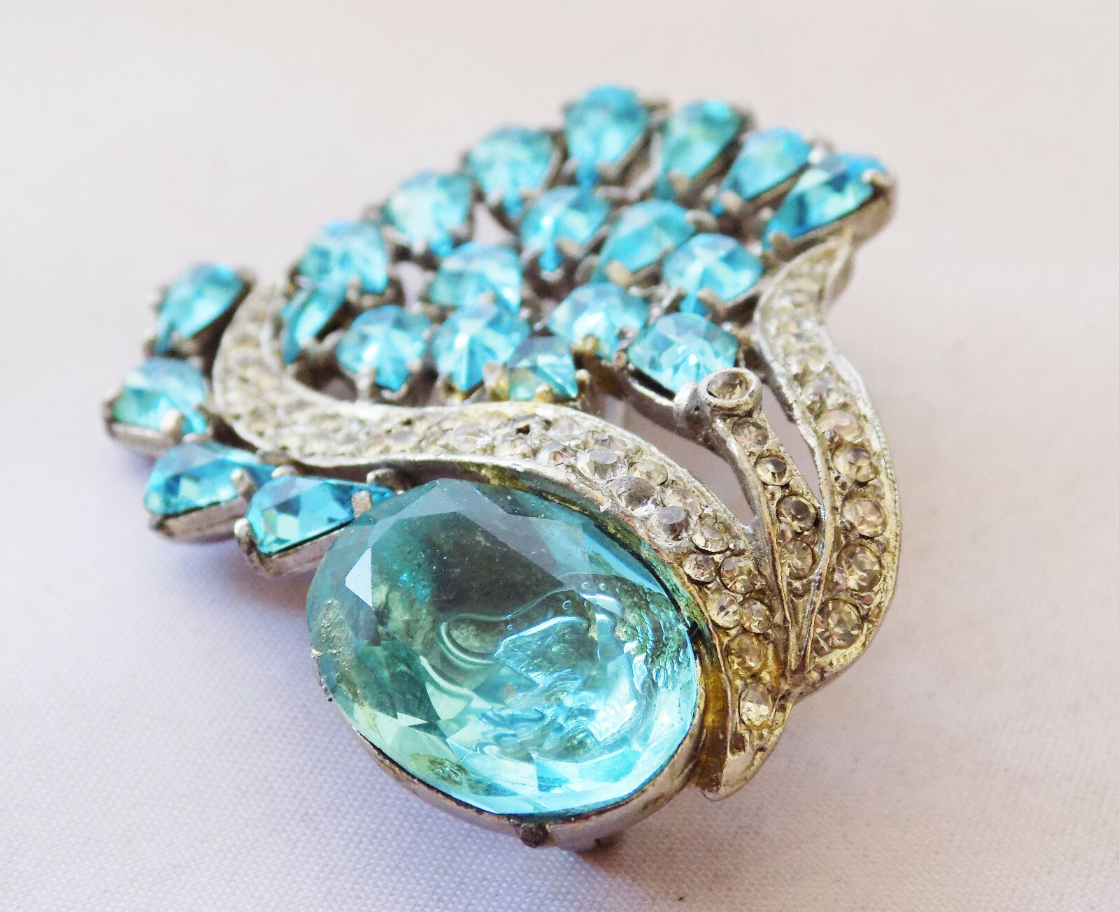 Vintage Art Nouveau Light Blue Teal Rhinestone Clear Brooch Sparkle