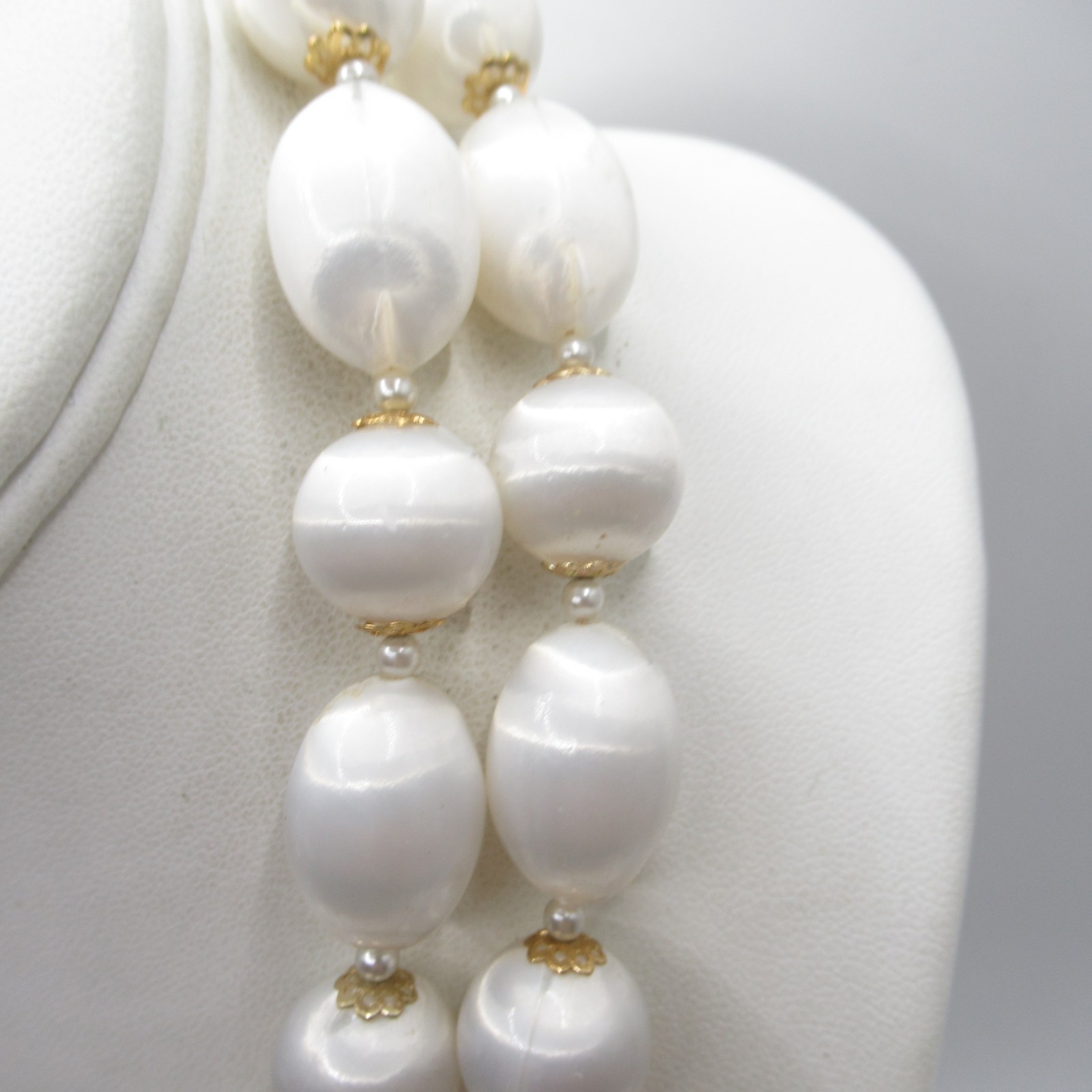 Japan Plastic Double Strand Shimmery Very Light Beaded Necklace MCM