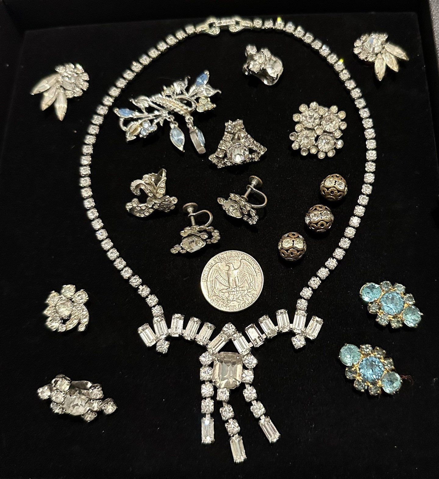 16pc Vintage Rhinestone Costume Jewelry Lot Necklace Earrings Brooch