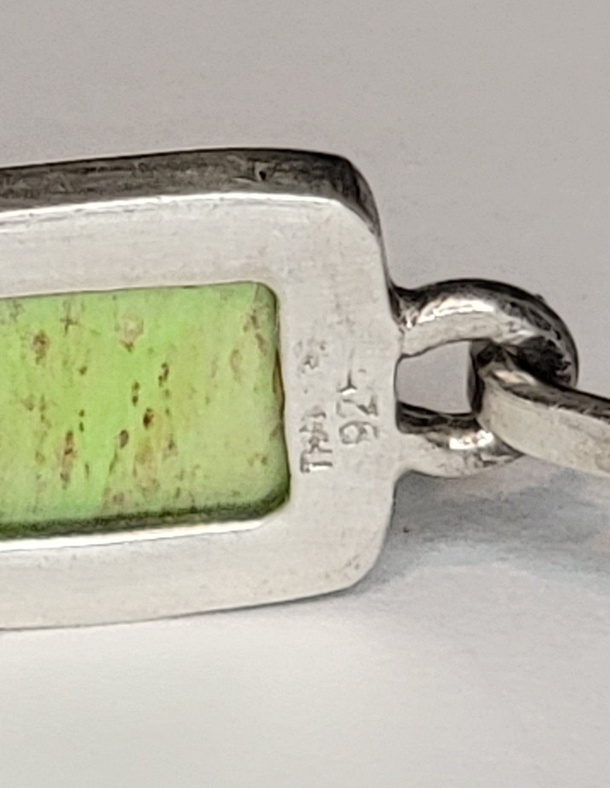 Vintage Womens Silver Hindged Bracelet With Green Stone Stamped 925