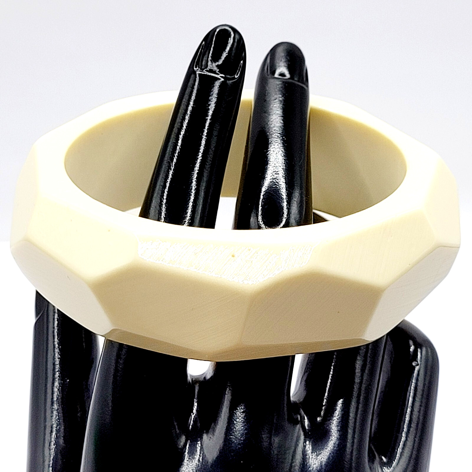 Vanilla Cream Off White Odd Angle Facet Acrylic Chunky 1980s Bangle Bracelet