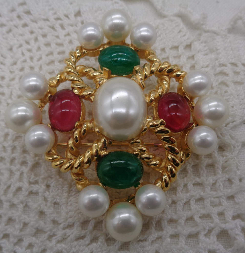 Vintage CINER Faux Pearl & GRIPOIX GLASS Cabochon BROOCH / Pendant