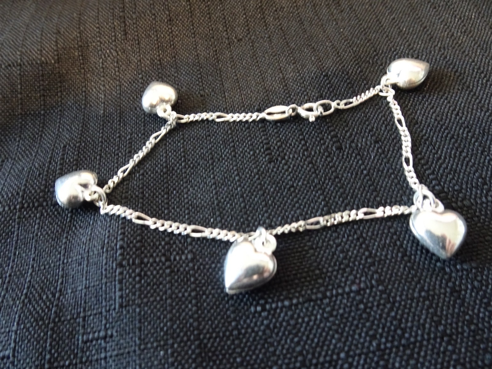 #632–VINTAGE STERLING SILVER PUFF HEART BRACELET-925–ITALY