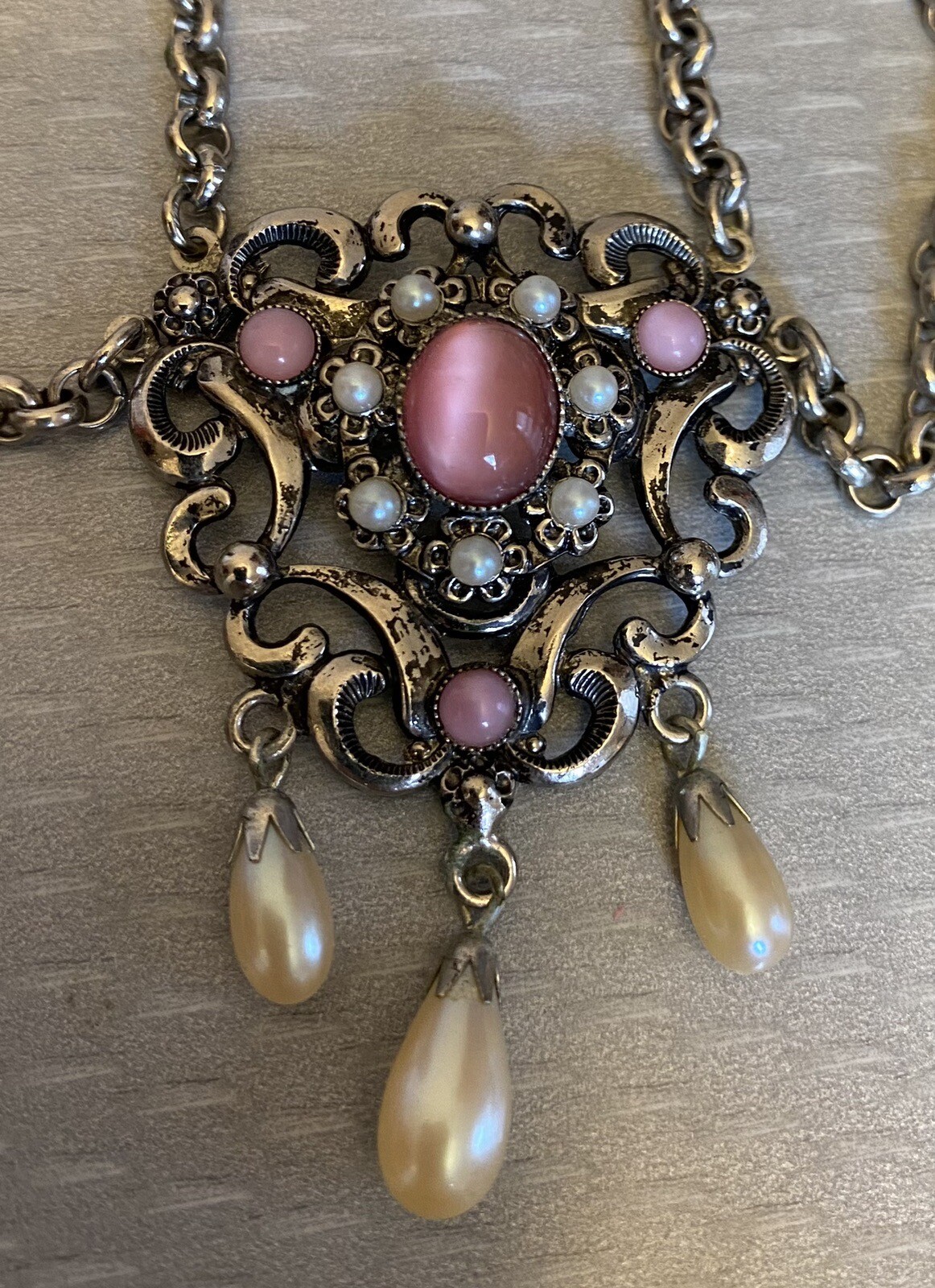 1950s vintage Swag Festoon Revival Necklace Silvertone Faux Pink Moonstone Pearl