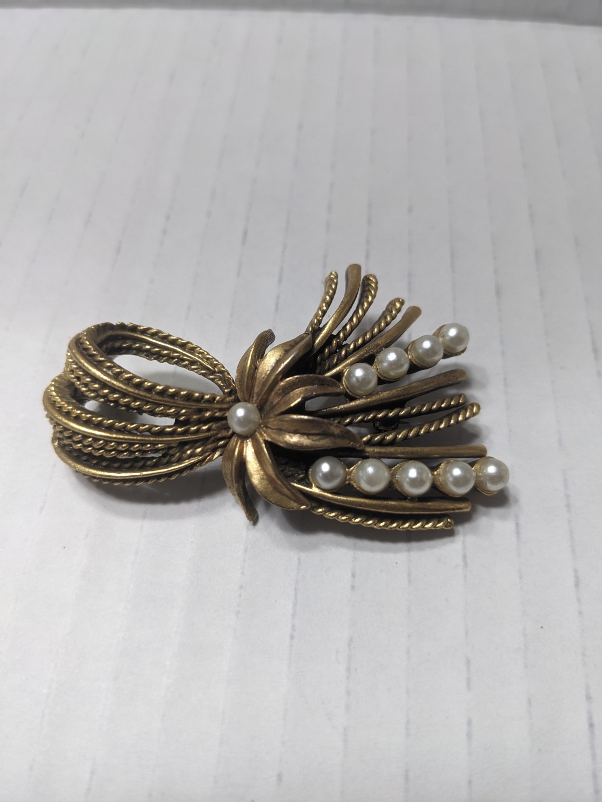 Vintage Gold Tone Bow Brooch with Faux Pearls and Rollover Safety Clasp Chic