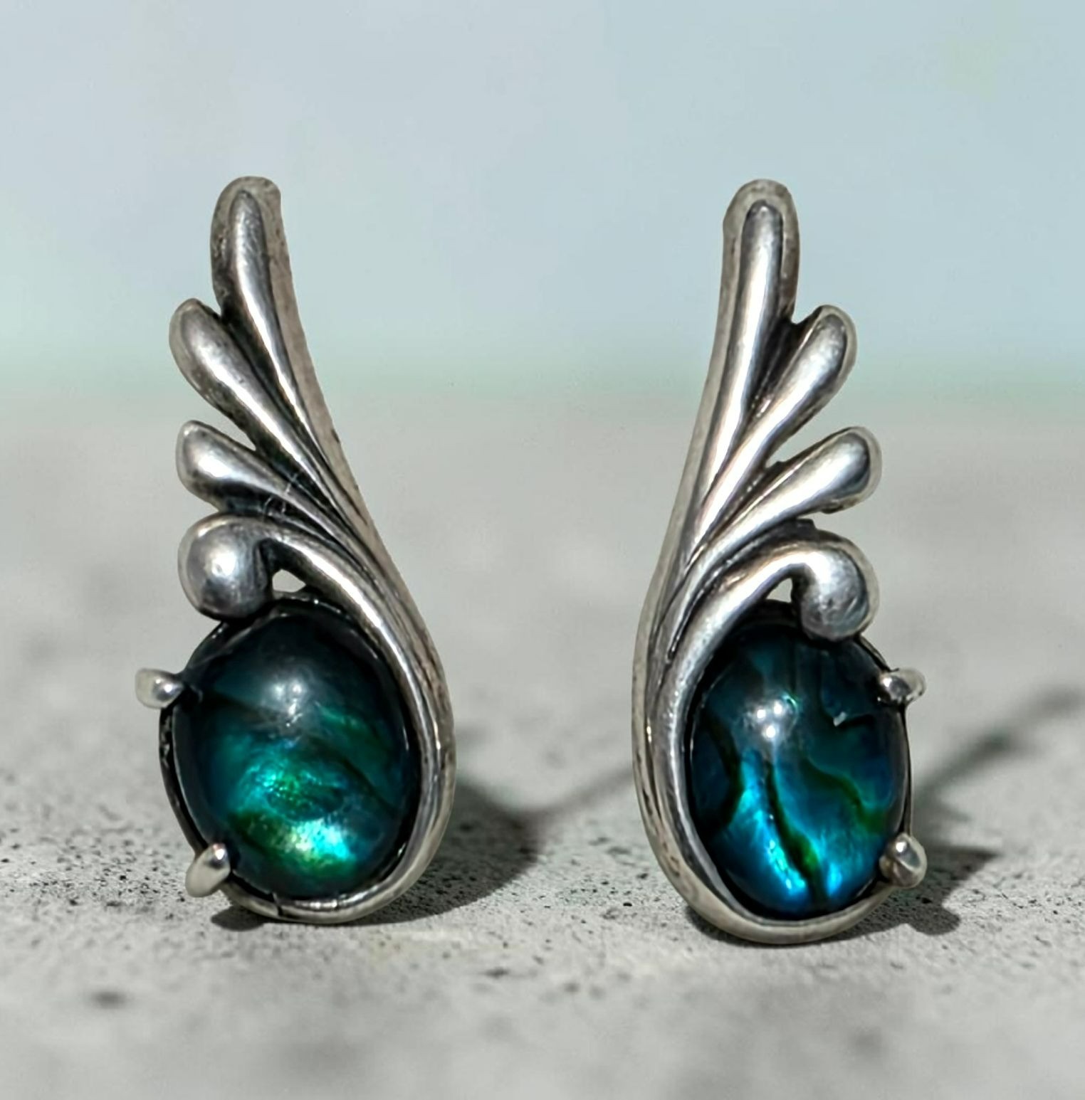 Vintage Kabana Sterling Silver Earrings Blue Abalone Shell Wing Curl Leaf 925