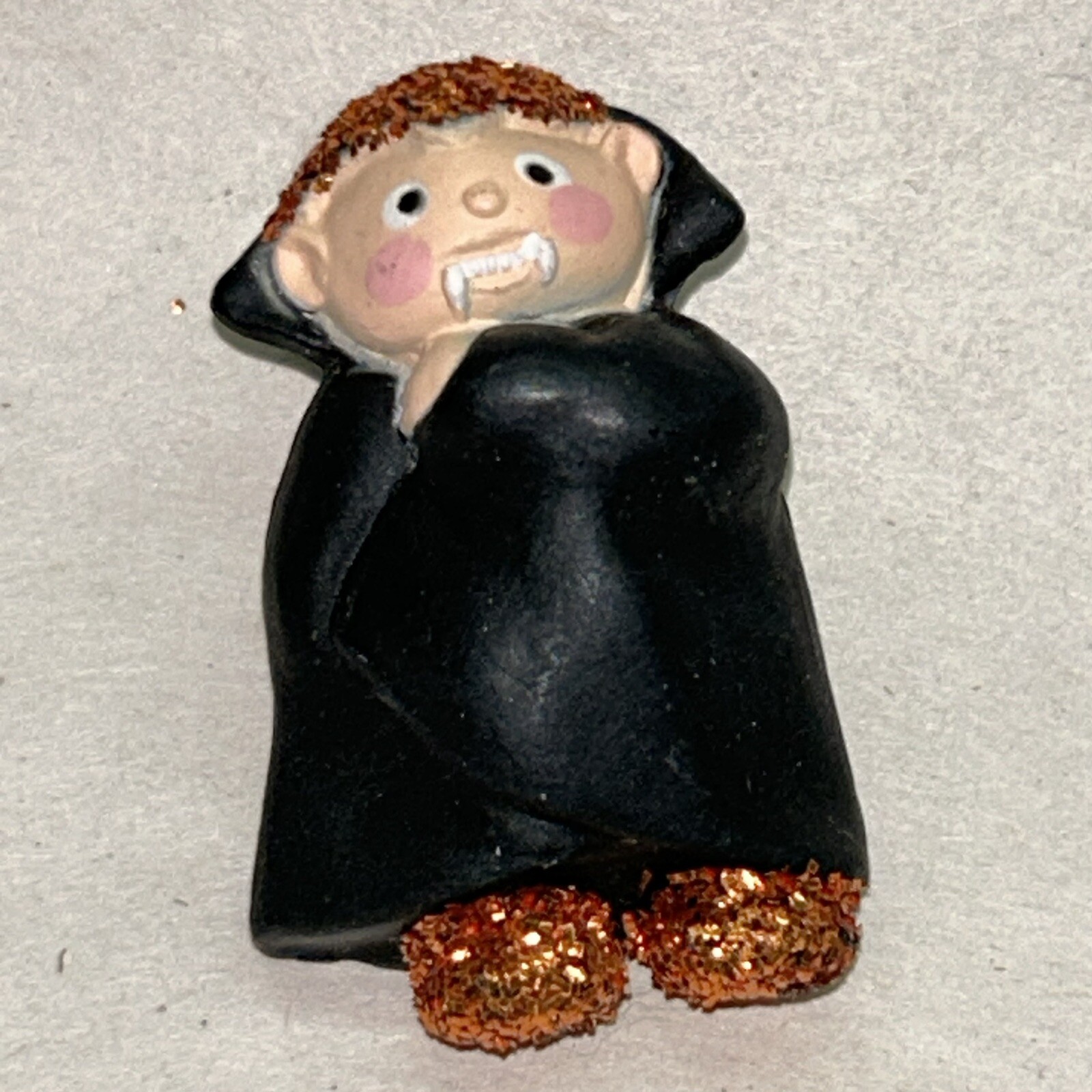 Vintage S. Lehman Fun World Plastic Halloween Count Dracula Vampire Pin 9301