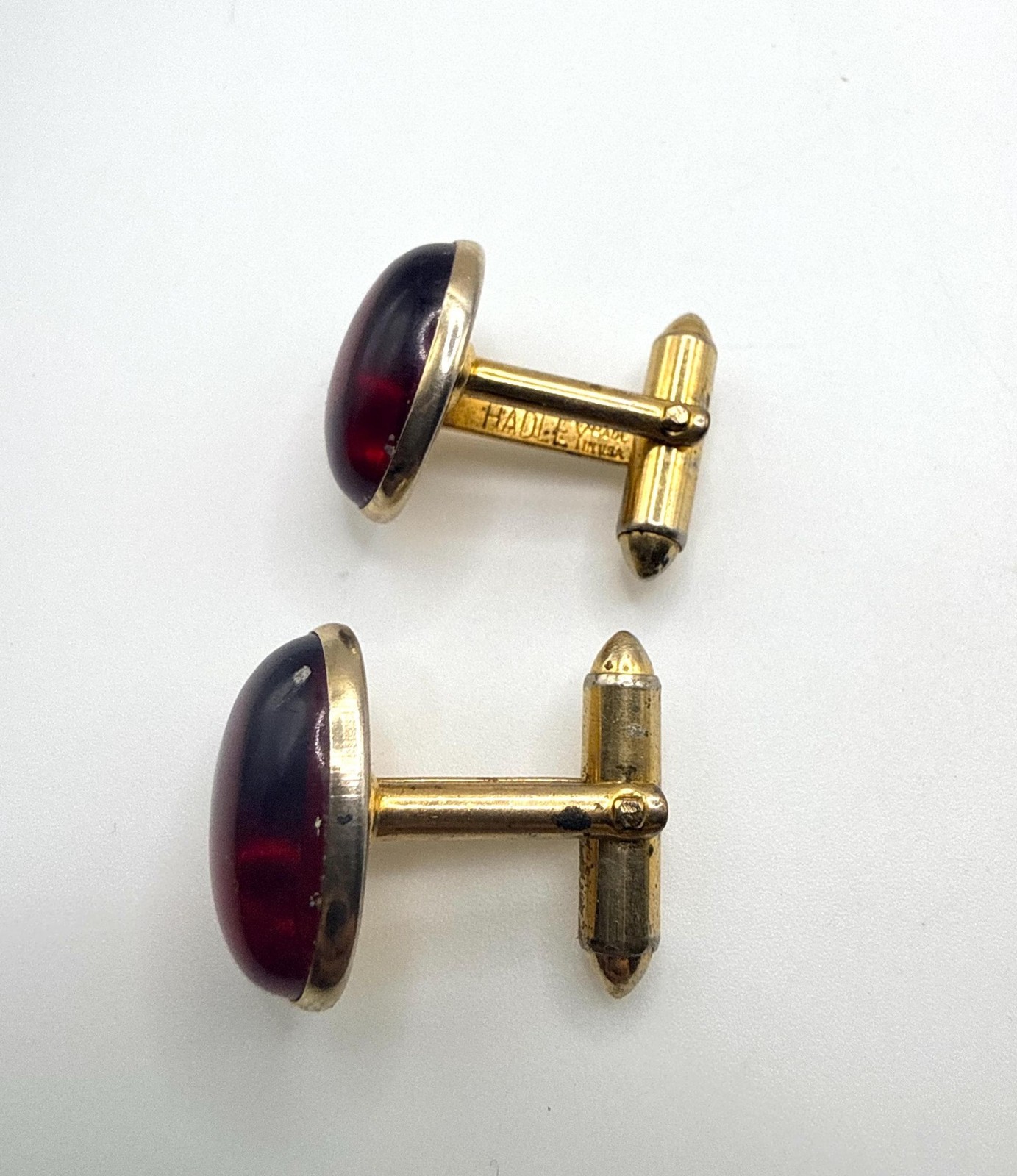 Vintage Hadley red oval jelly cabochon and gold tone cuff links