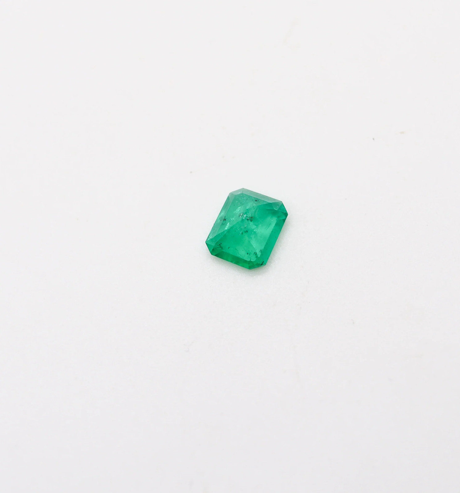 GIA CERTIFIED Emerald Rectangular Shape Vivid Green 1.59 Carats GIA-2225072297