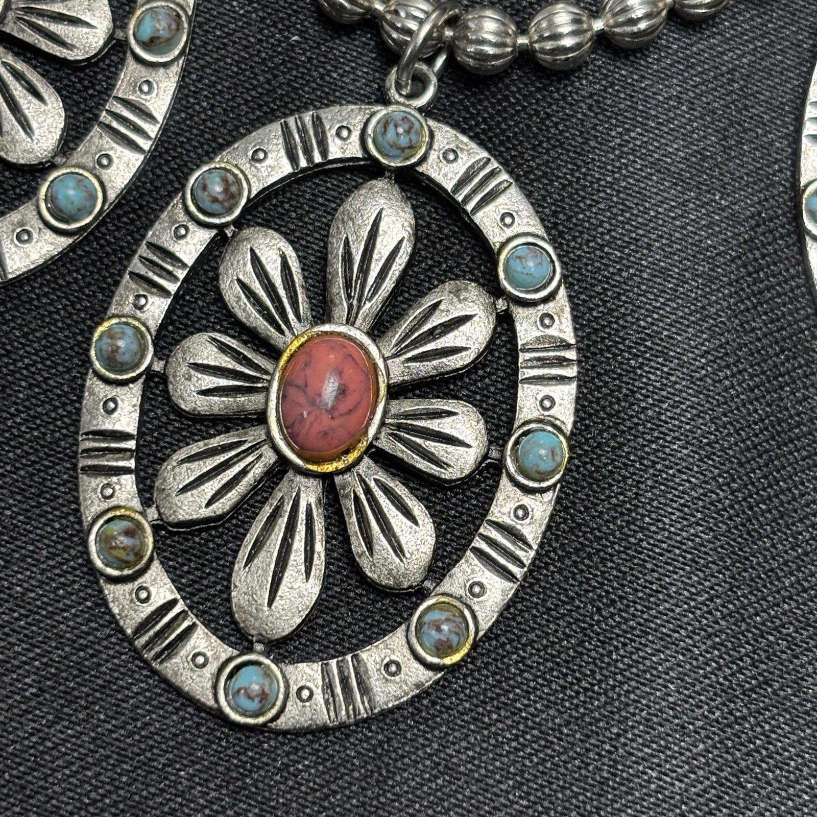 Vintage Necklace Native Southwestern Western Style Daisy Flowers