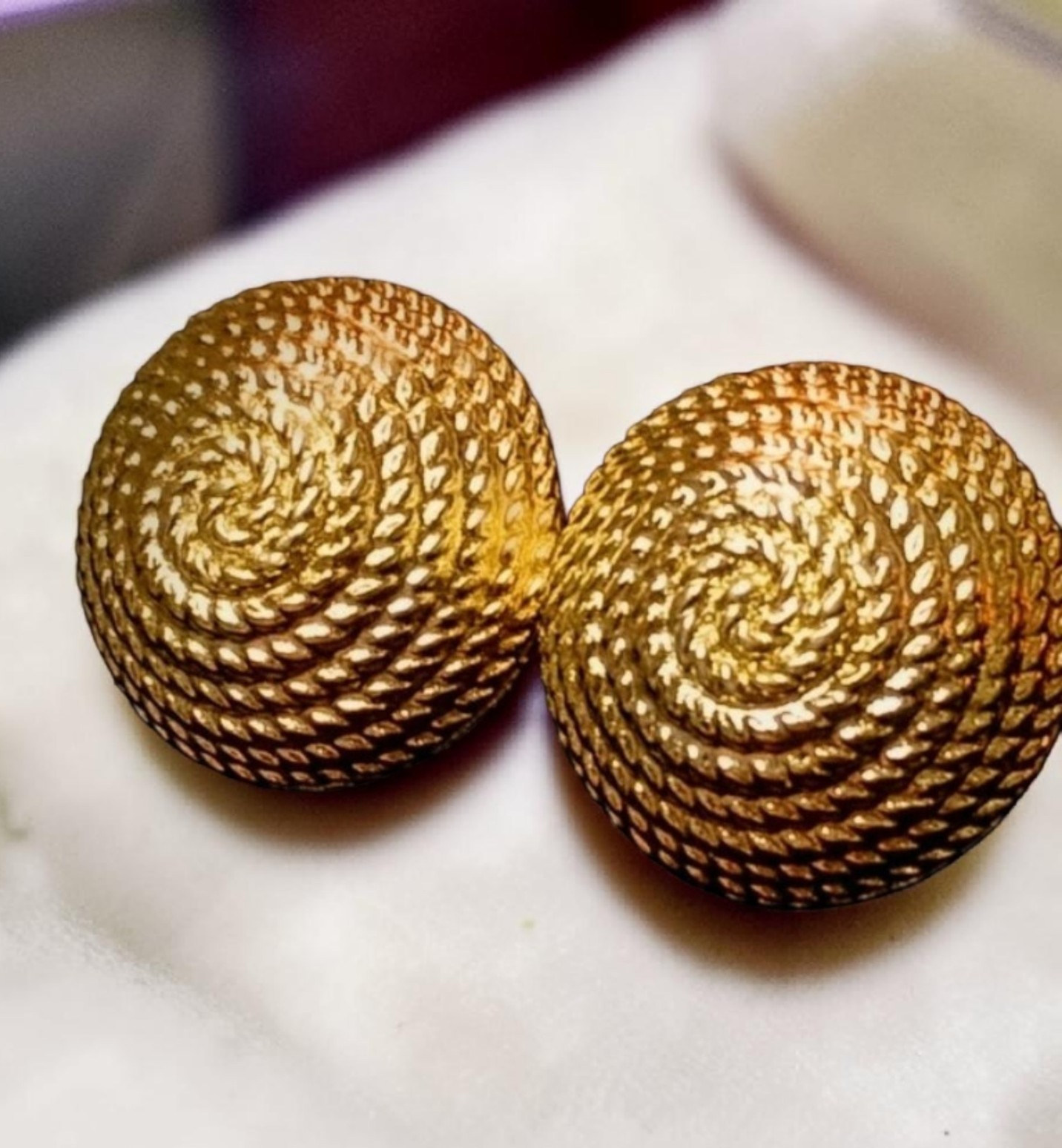 Vintage GIVENCHY Paris New York Gold Tone Rope Dome Clip On Earrings Signed