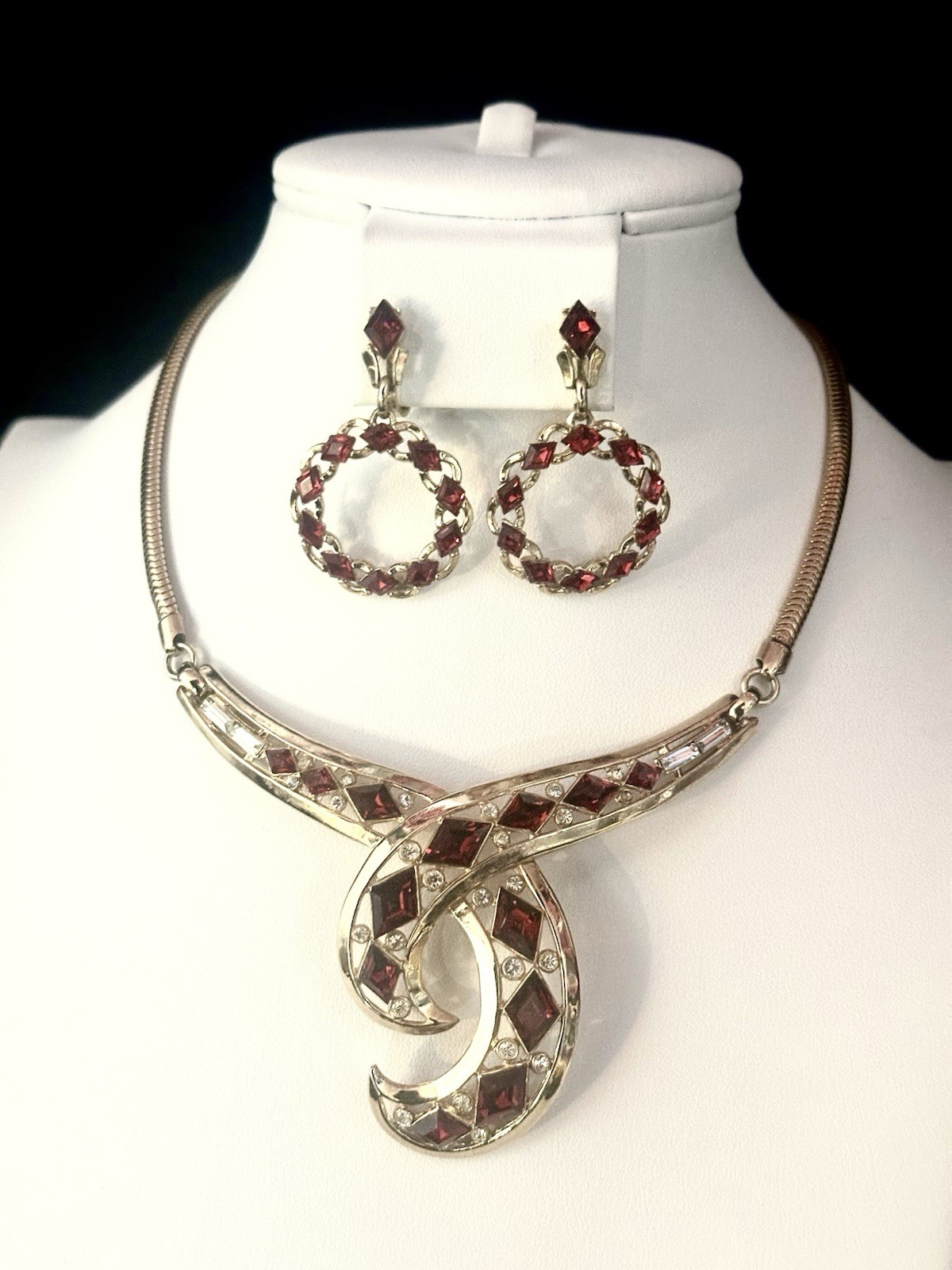 TRIFARI Ruby Red Diamond 1952 Parure Alfred Philippe Drop-Dangle Crown w/Box