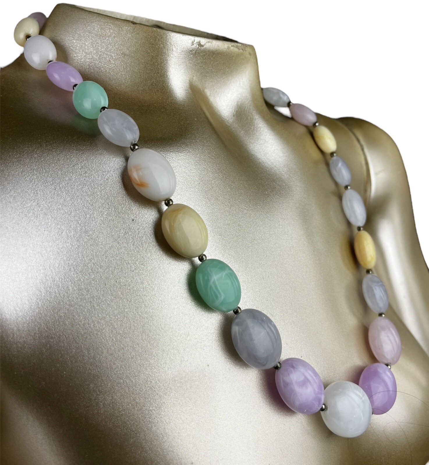 Vintage marbled lucite colorful pastel large oval bead necklace.