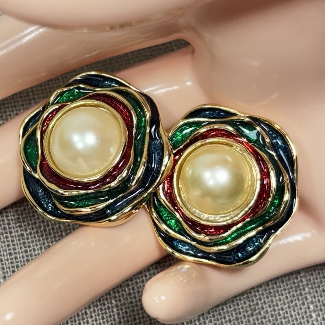 Vntg TACOA Multicolor Enamel Flower Clip-On Earrings Gold Tone Faux Pearl NOS