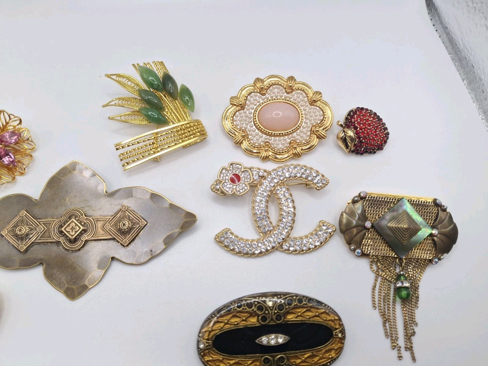 Vitage Brooches Pins Signed Monet Avon Trifari W Stones Lot