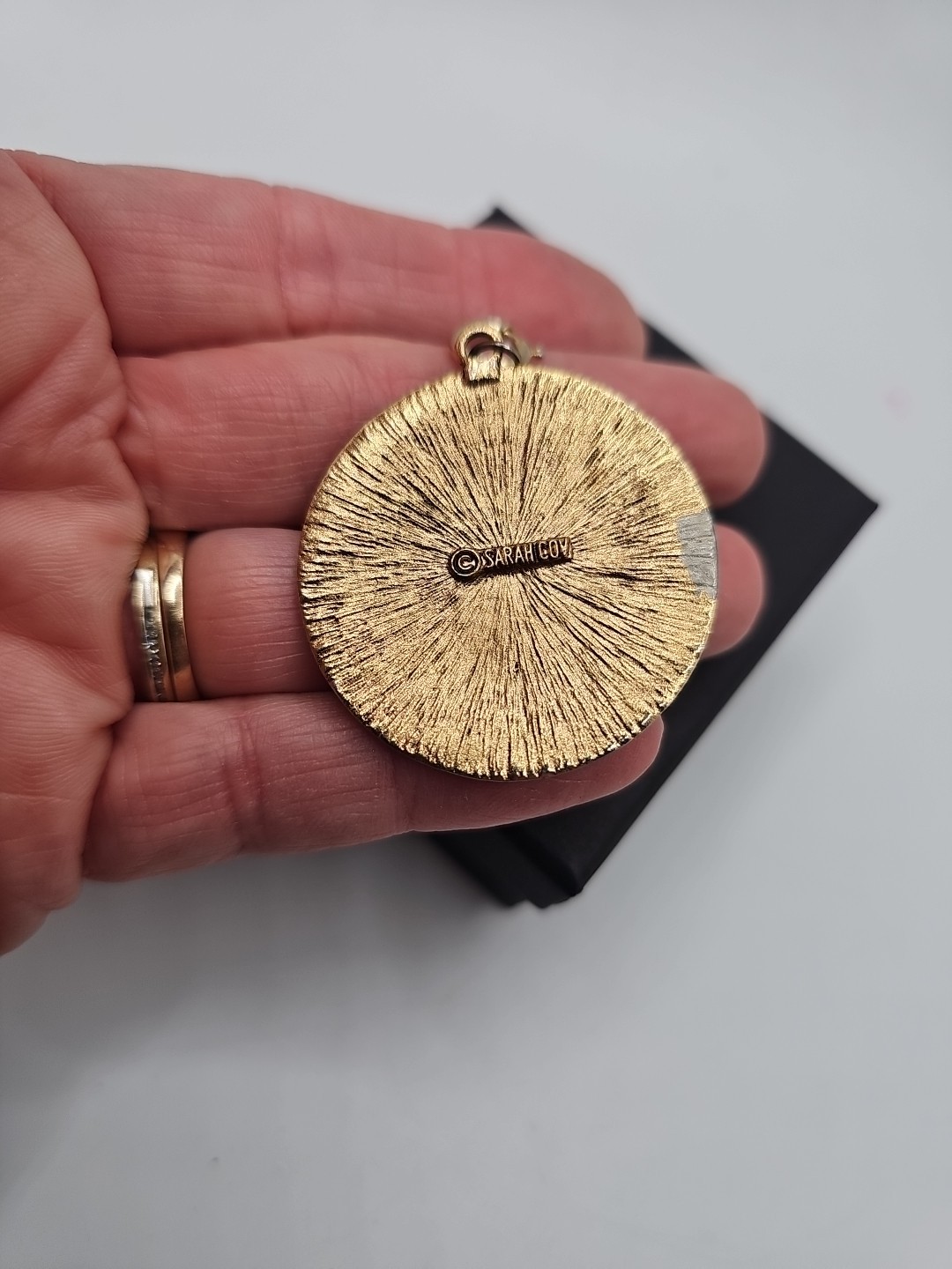 1978 Sarah Coventry Safari Medallion Pendant Charm Spring Ring Red Cabachon
