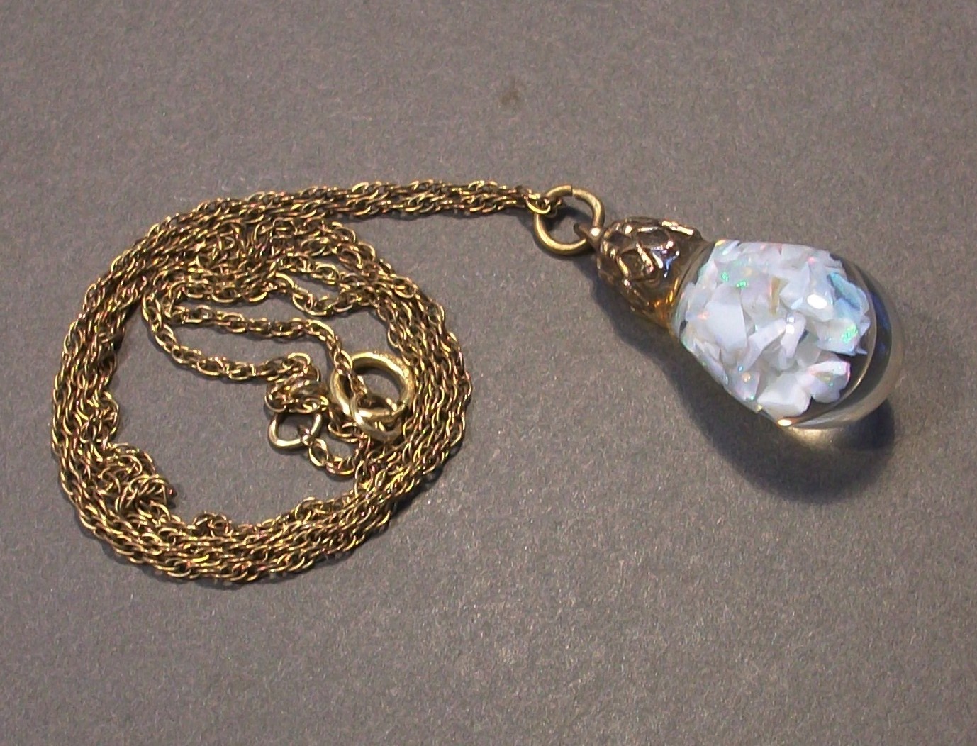 Vintage FLOATING OPAL Teardrop Pendant Gold Filled 18″ Chain Necklace
