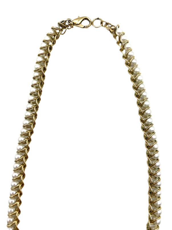 Vintage Gold Tone Faux Pearl Necklace Curb Linked Wire Wrapped 17” Costume GUC