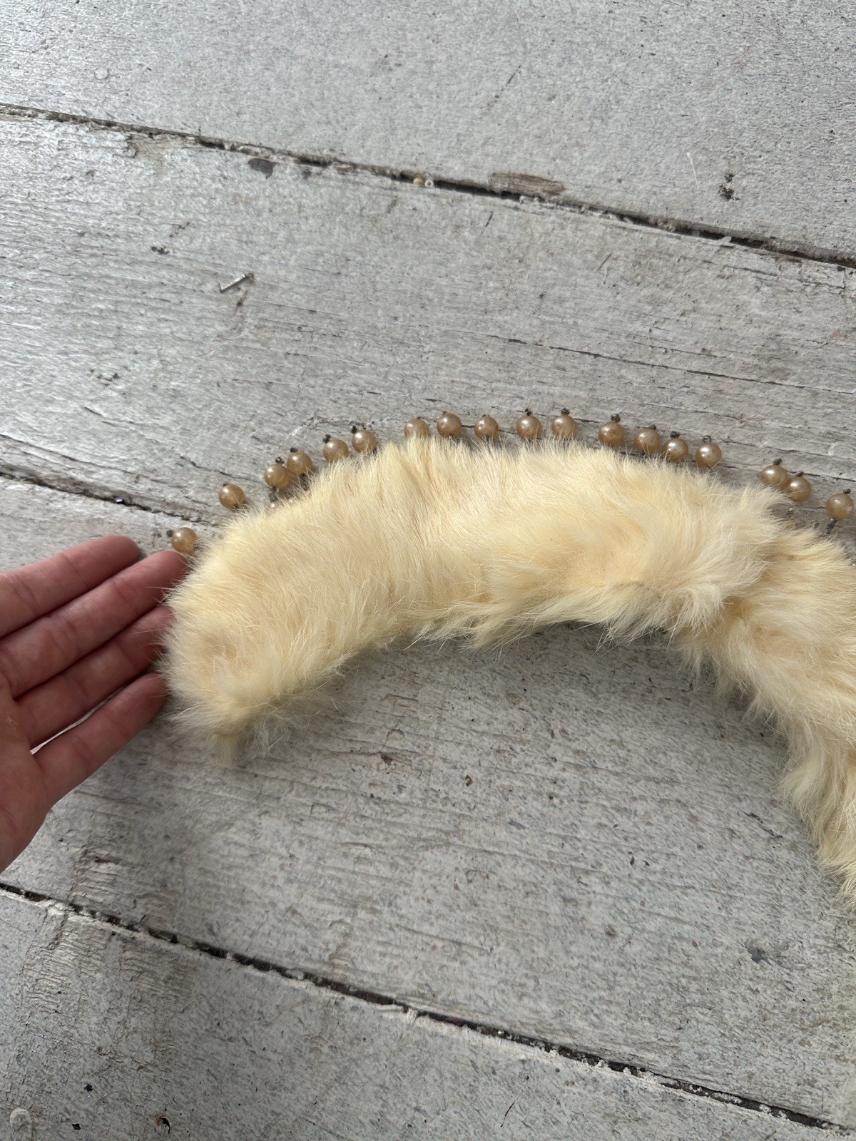 Vintage 40s Rabbit Fur Faux Pearl Beaded Necklace Collar
