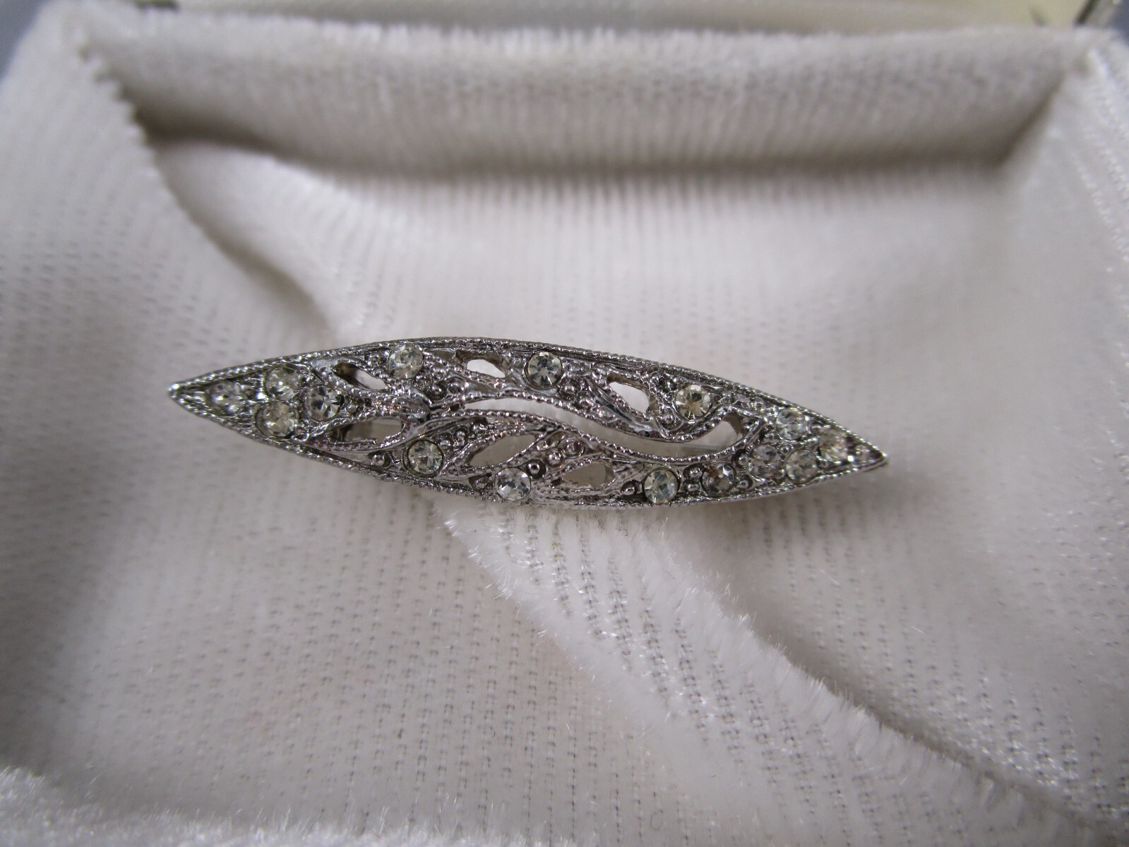 Vintage TACOA New in Box Silver Tone Clear Rhinestones Brooch Pin 6376