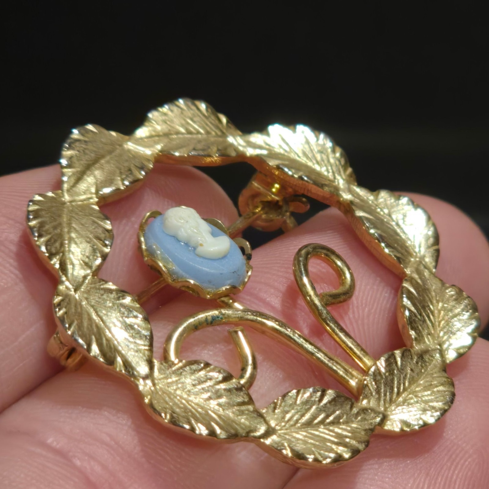 Vintage Cameo Wreath Brooch Leaf Frame Blue White Cameo Pin Victorian Revival