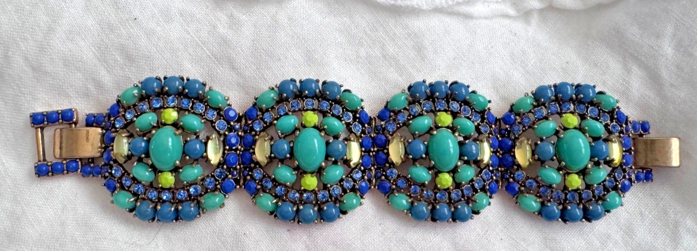 Stella & Dot Bracelet Sardinia Cabochon Blue Turquoise Stones signed 6.5″