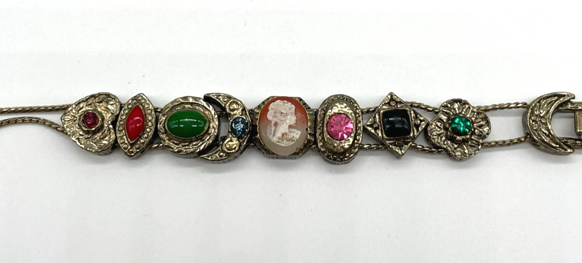 VTG Victorian Revival 14 sliding charms bracelet gold tone Cameo Rhinestone 7″