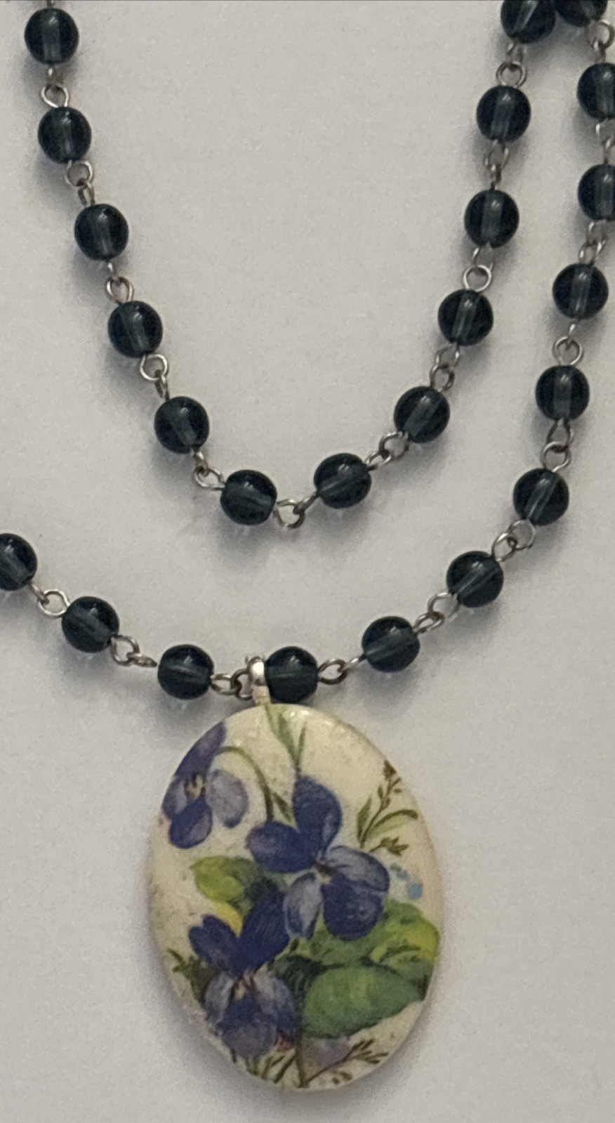 Vintage Violet Flower Decoupage Pendant Necklace Blue Beaded Cottagecore 16”