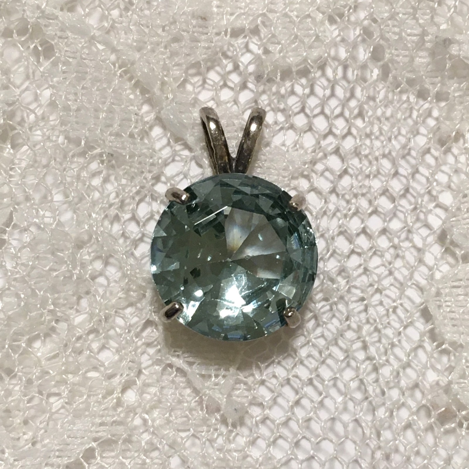 Vintage Sterling Silver Aqua Blue Teal Faceted Solitaire Pendant